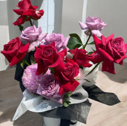 From Blush to Bold: Exploring the Colour Psychology of Flower