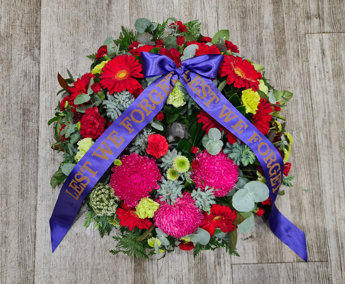 RED & GREEN WREATH