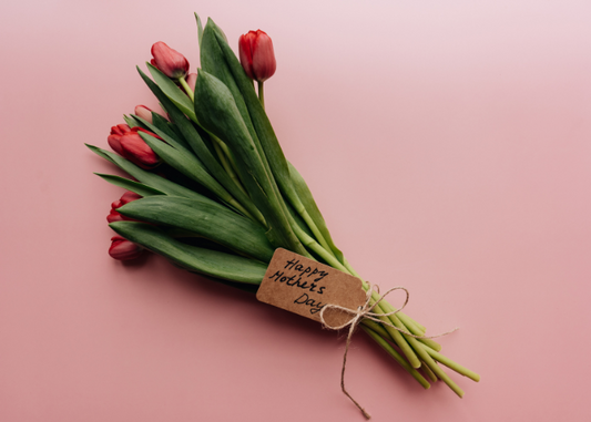 A Thoughtful Guide to Selecting Mother’s Day Flowers